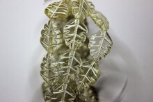 Leaves 17x12mm shine/white