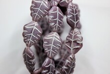 Leaves 17x12mm shine/white